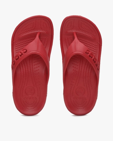 Red croc flip outlet flops