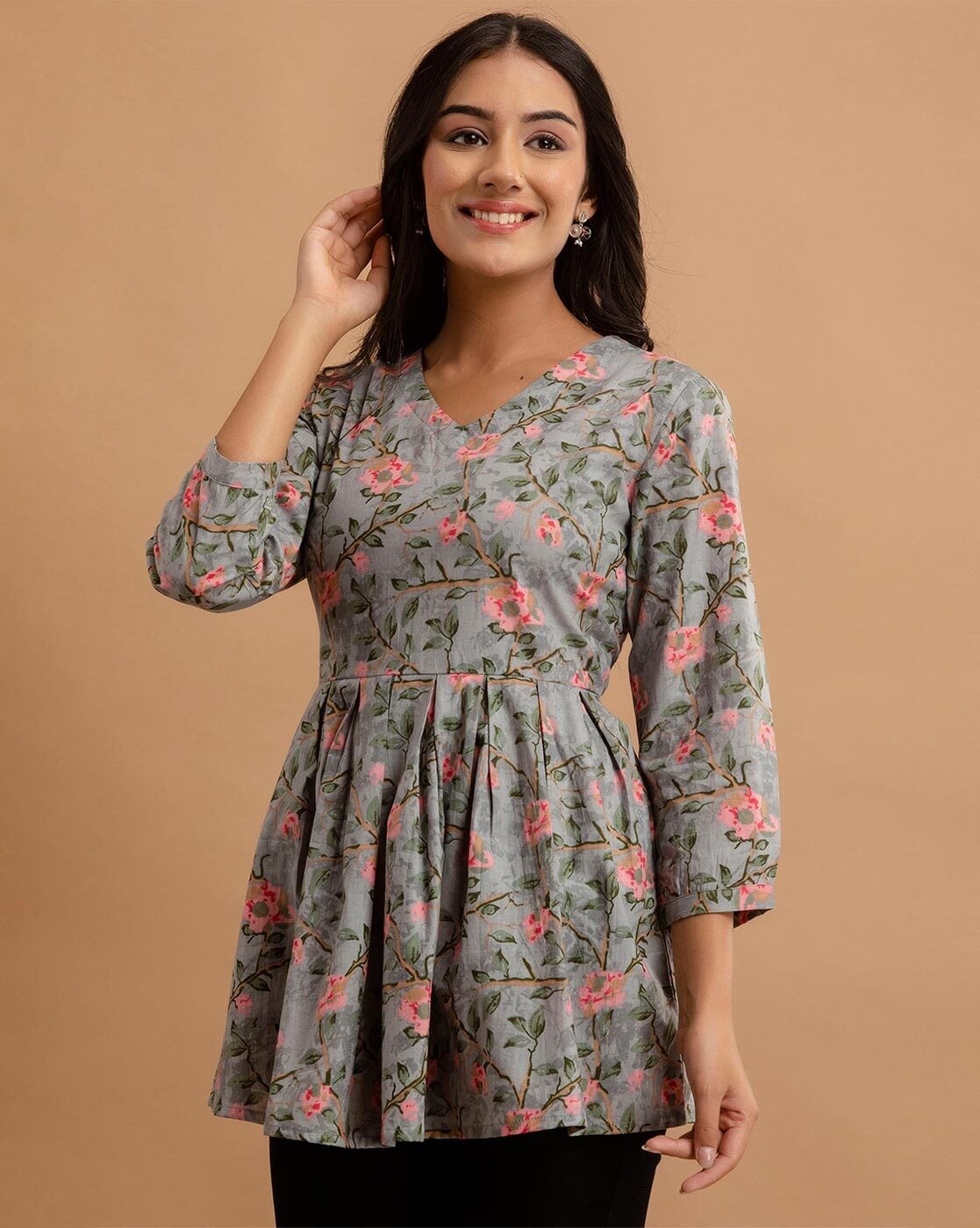 Buy Olive Kurtis & Tunics for Women by Clothing Culture Online | Ajio.com