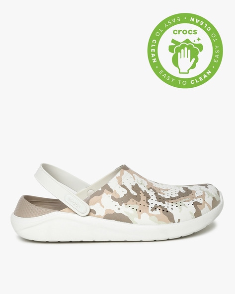 White print online crocs