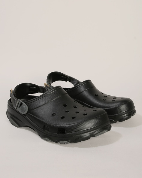 Ajio discount crocs sale