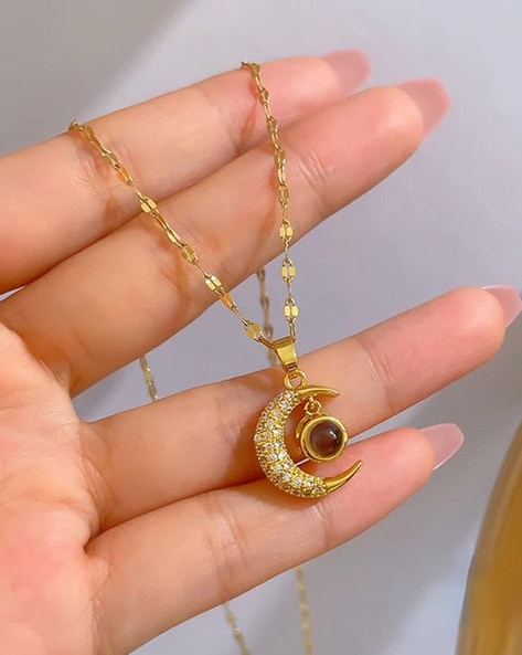 Dainty Gold Moon and Star Pendant Necklace For Women - Boutique Wear RENN