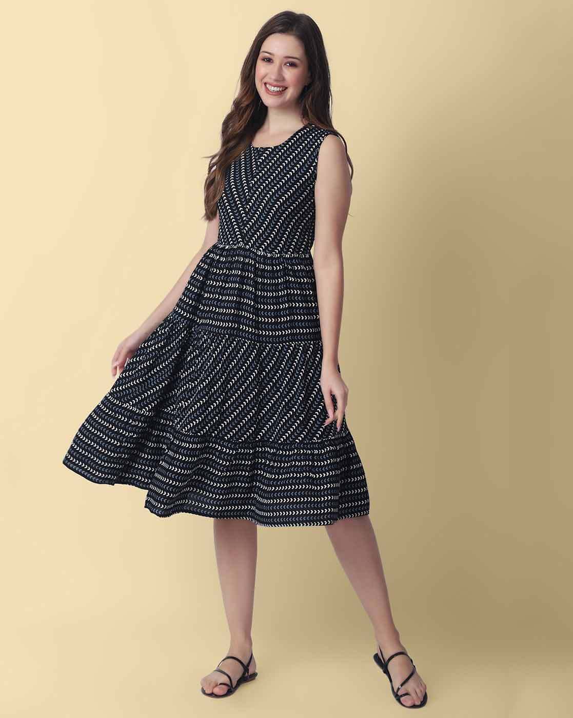 Buy Black Dresses for Women by DAEVISH Online