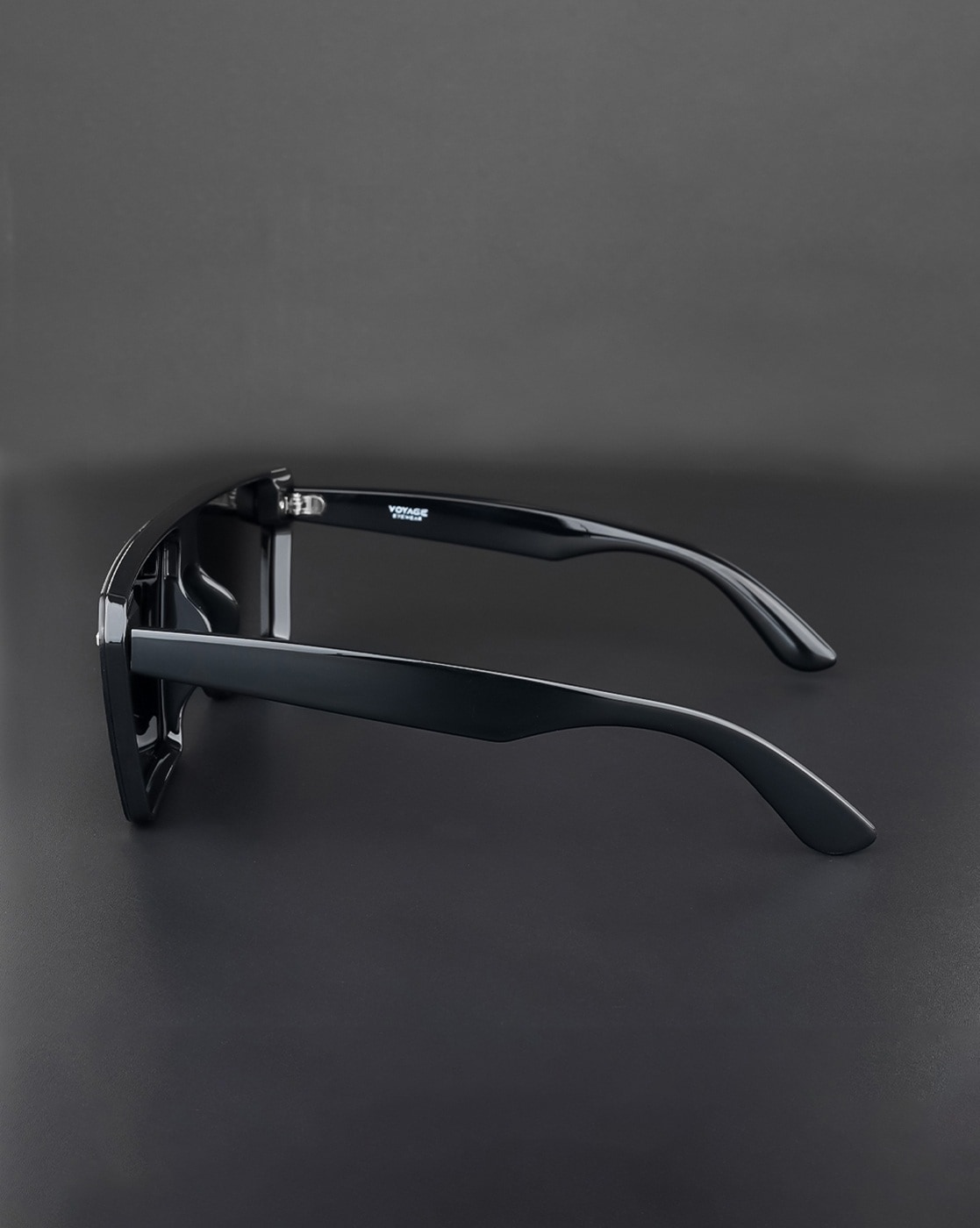 Buy Voyage Black Wayfarer Sunglasses for Unisex (LH015MG3714) Online