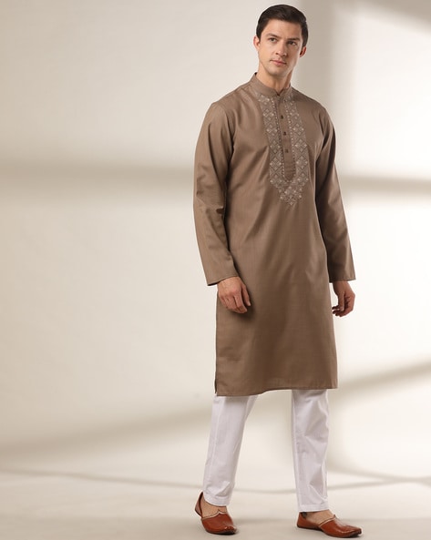 Floral Embroidered Slim Fit Kurta