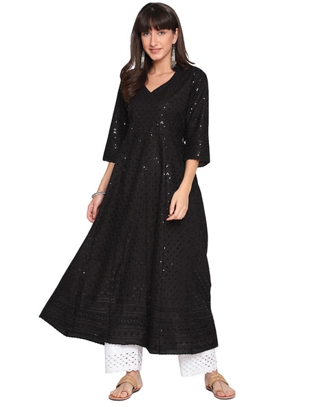 Buy online Ada Hand Embroidered Black Cotton Lucknow Chikankari Kurti from Kurta  Kurtis for Women by Ada for ₹799 at 21% off | 2024 Limeroad.com