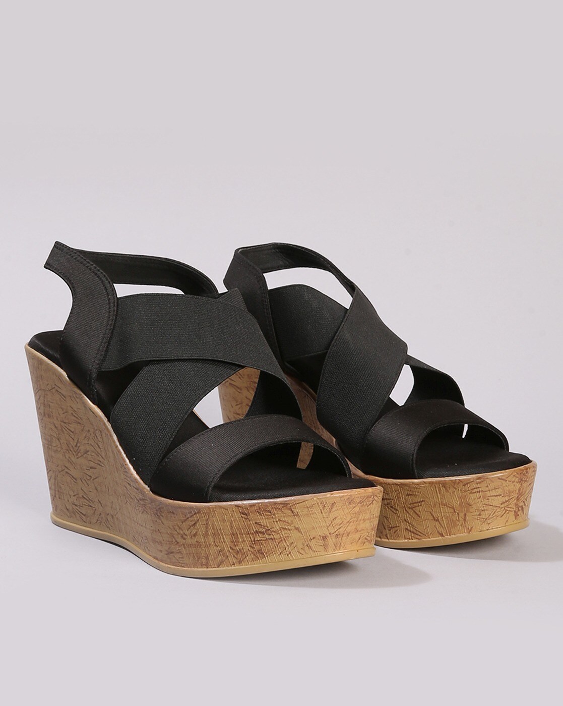 Glamorous low wedge sandals in black | ASOS