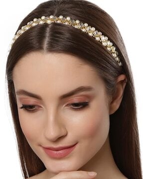 Karatcart Gold-Toned Kundan & Pearl Hair Band For Women (Gold, FS)