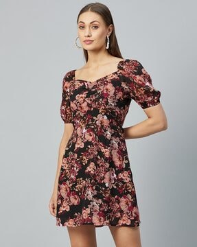 Missguided high neck lace tea clearance dress in floral in multi