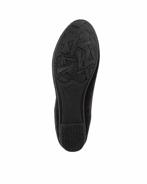 Buy Black Flat Shoes for Women by Mochi Online