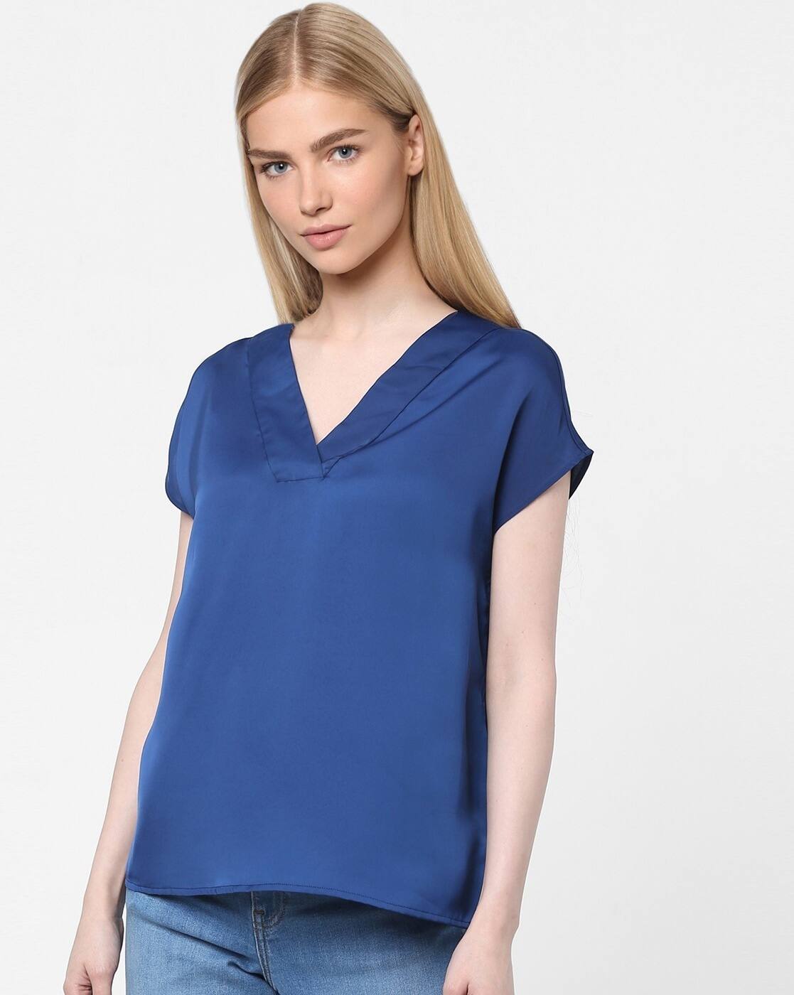 Octavia V-neck Top