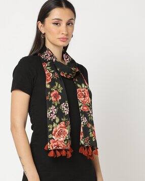 Women Printed Scarf with Tassels