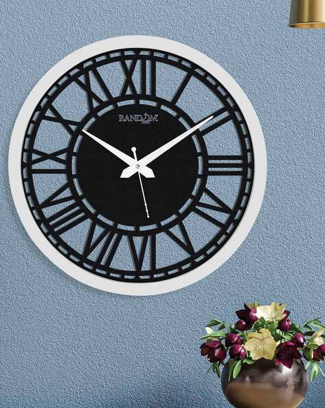 RANDOM Roman Numerals Round Wall clock