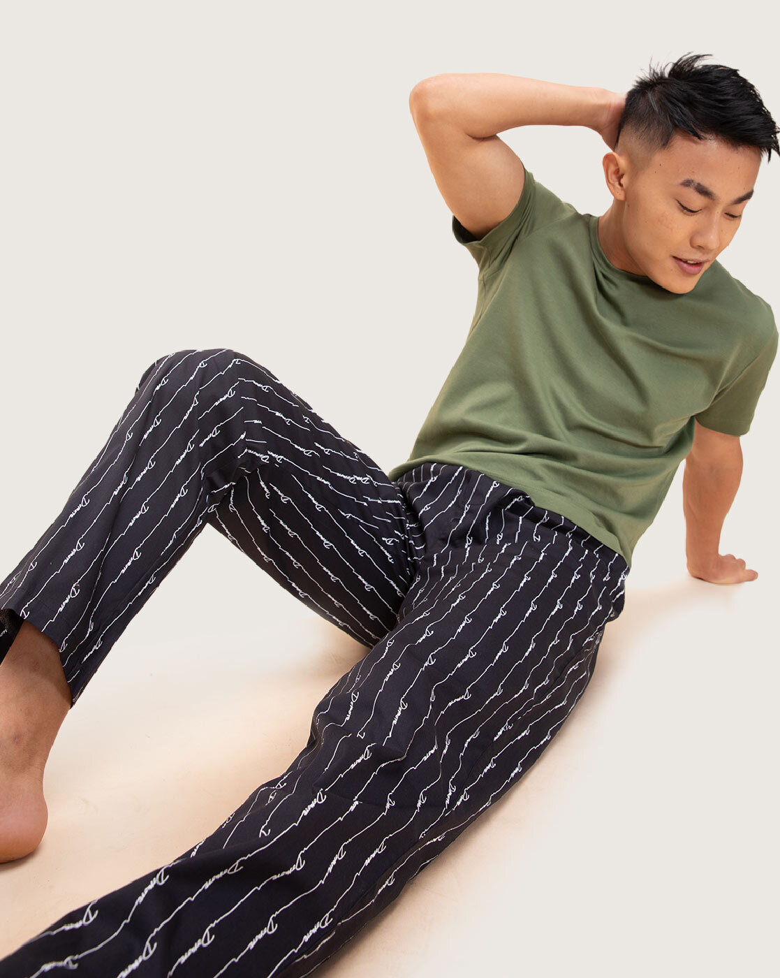 Buy Black Pyjamas for Men by DAMENSCH Online