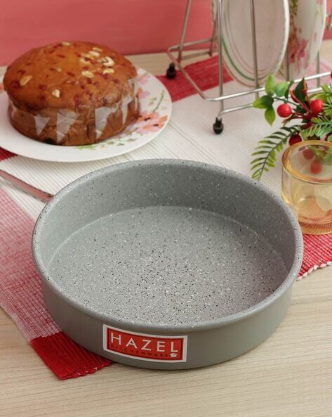Round Cake Pans - Shop | Pampered Chef US Site