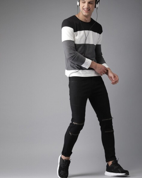 Grey t shirt hot sale and black jeans