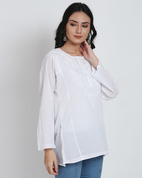 Pure Cotton White Sleeveless Blouse / Short Top Kurti, Lucknow  Chikankari/free Shipping in US - Etsy | White sleeveless blouse, White  sleeveless, Short tops