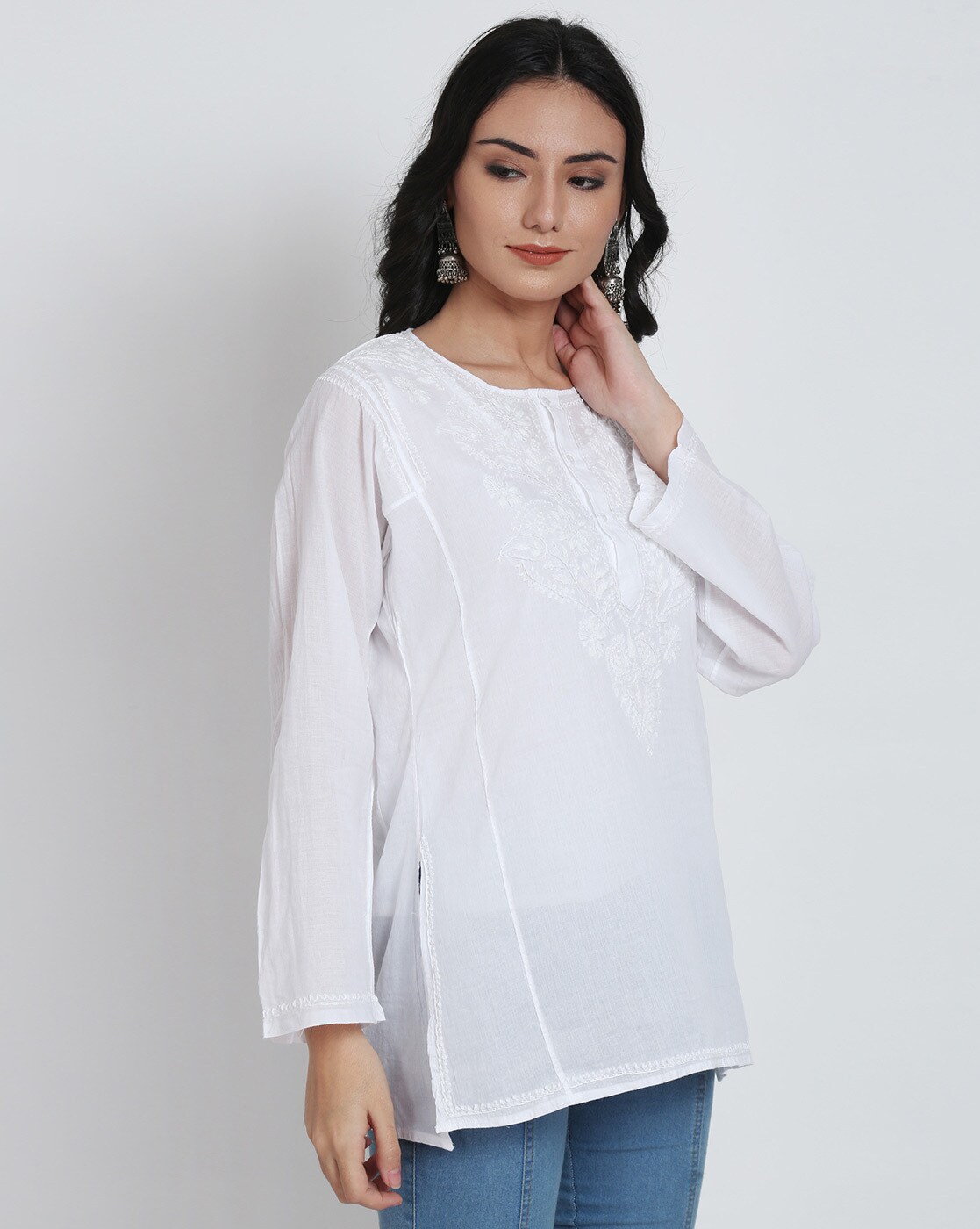 Buy online White Chikankari Embroidered Short Kurti from Kurta Kurtis for  Women by Seva Chikan for ₹1209 at 36% off | 2024 Limeroad.com