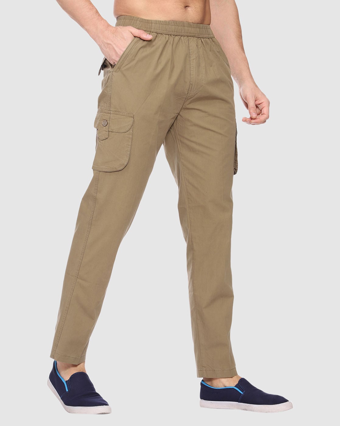 Men Loose-Fit Cargo Pants with Insert Pockets