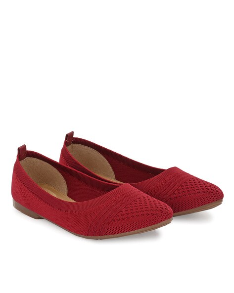 Maroon flat clearance shoes