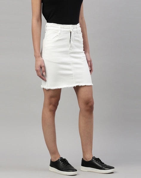 Shop White designer Skirts for Women Online | Aza Fashions-suu.vn