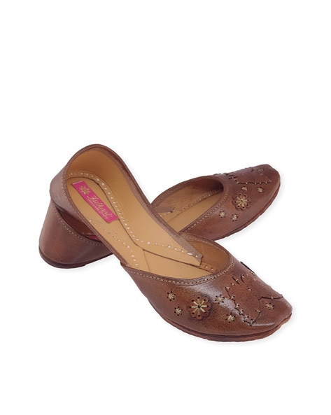 Leather juti for on sale girl