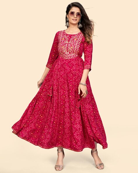 AJIOlife - Sowmya Bandaru gives this kurti from AJIO a... | Facebook