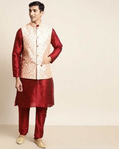 Buy Manu Men Red & Beige Solid Kurta With Churidar & Nehru Jacket - Kurta  Sets for Men 7145600 | Myntra