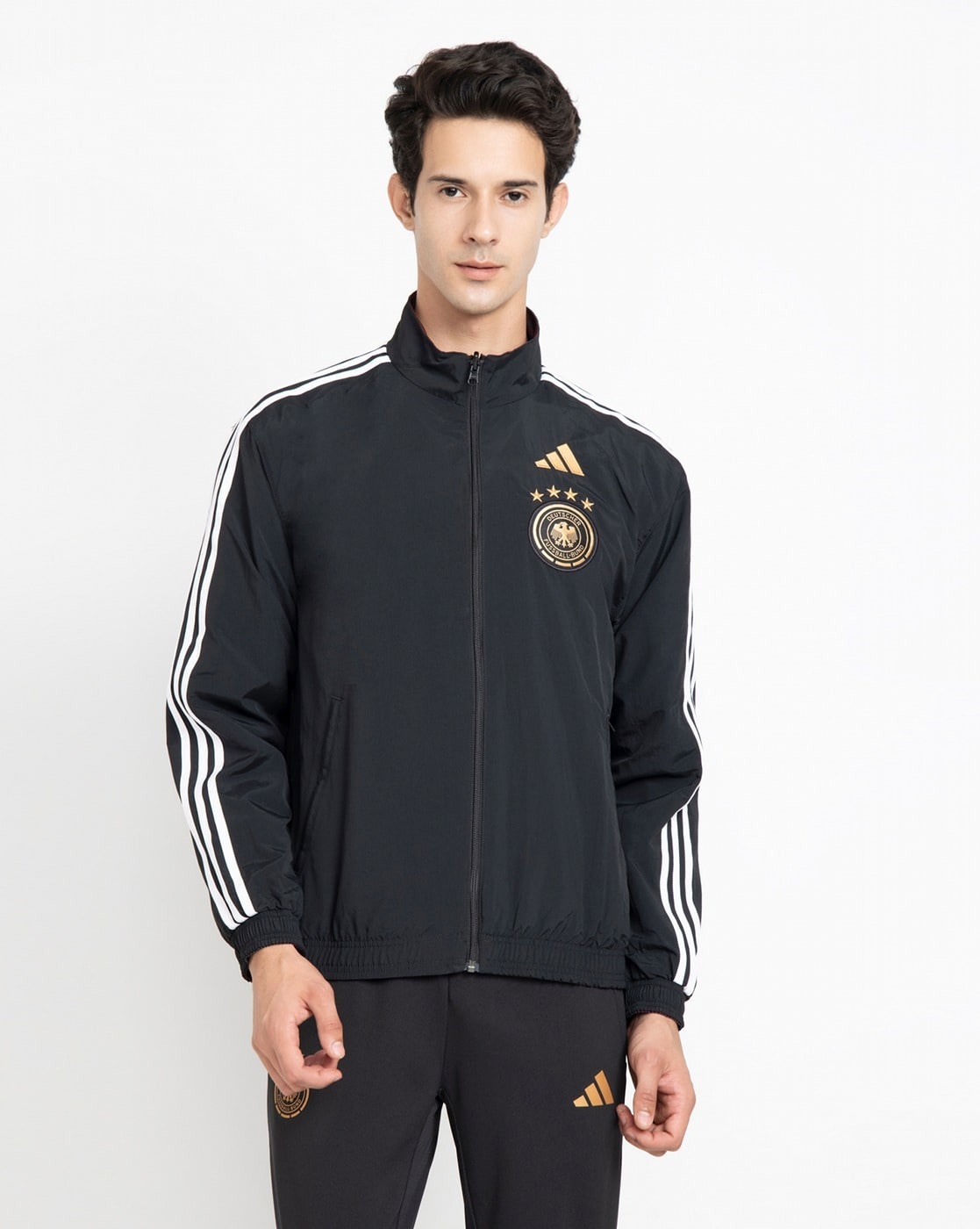 REAL MADRID JACKET XL Football / Soccer \ European Clubs \ Spanish Clubs \ Real  Madrid | Classic-Shirts.com