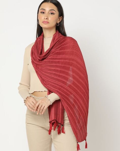 Wine sales red scarf