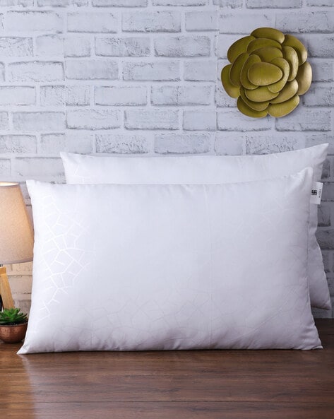 Reliance pillow 2024 online shopping