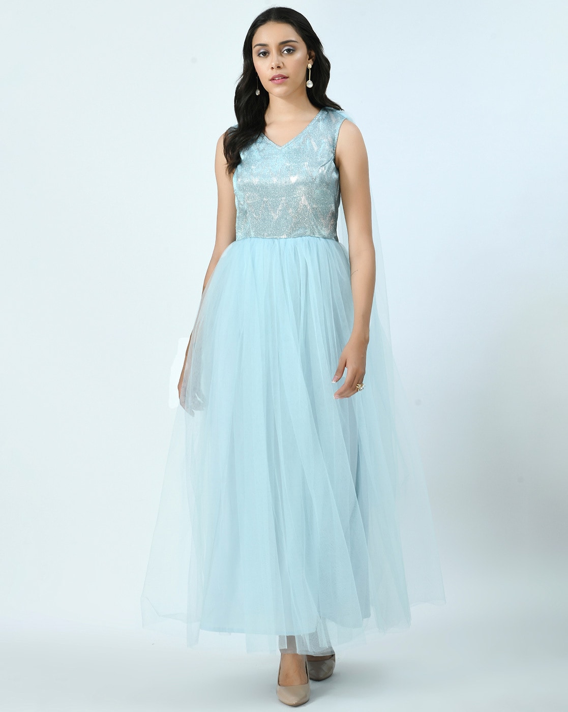 Sky-Blue Backless Puff-Sleeve Midi Dress | Blue dress outfits, Puff sleeve  midi dresses, Elegant dresses