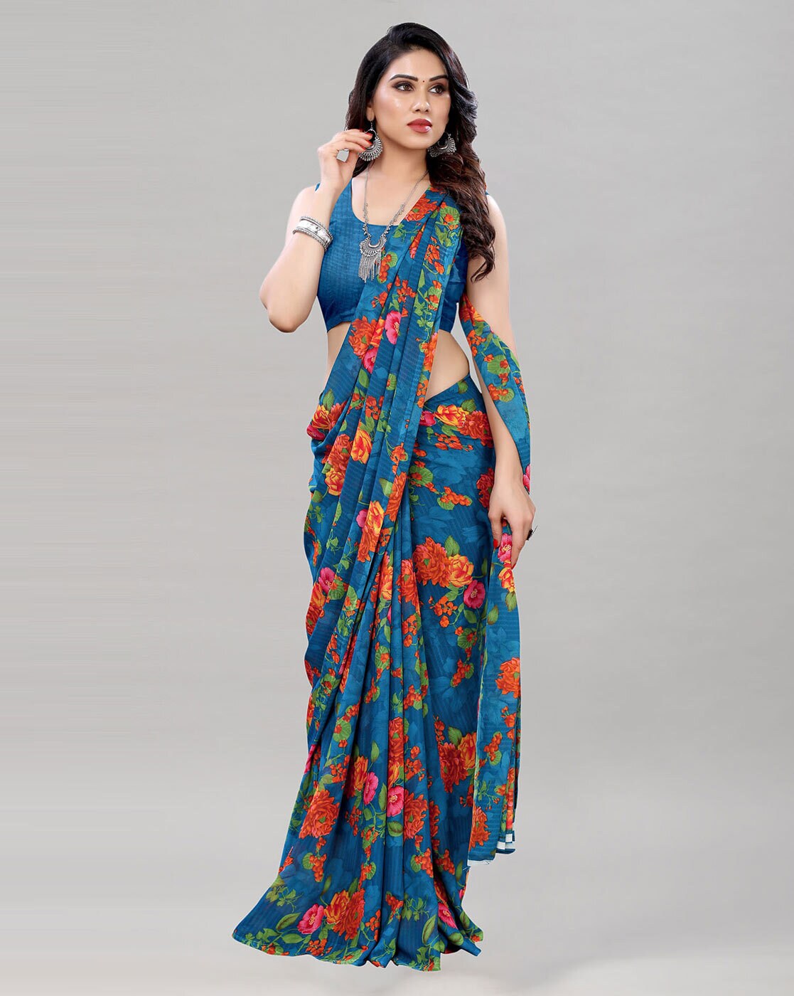 6% OFF on Gardenvareli Blooming Art Crepe Floral Printed Saree on Snapdeal  | PaisaWapas.com