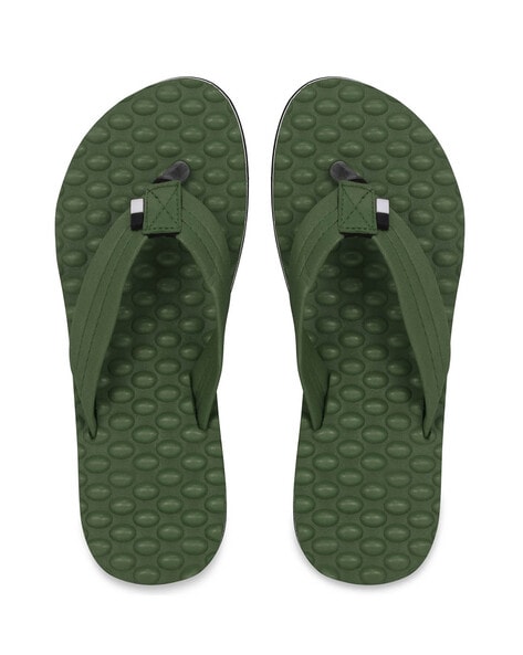 Womens army 2024 green flip flops