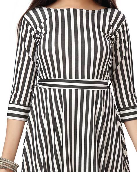 Black and outlet white line dress