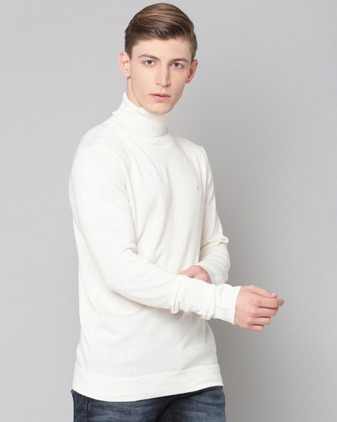 White on sale turtleneck pullover