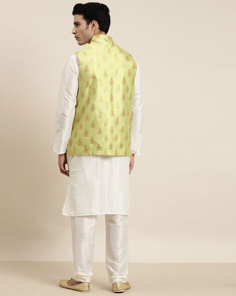 White kurta pajama hot sale with yellow jacket