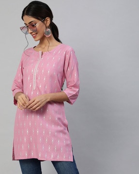 Buy Roza Light Pink Short Kurta | Pink Kurtas for Women-thanhphatduhoc.com.vn