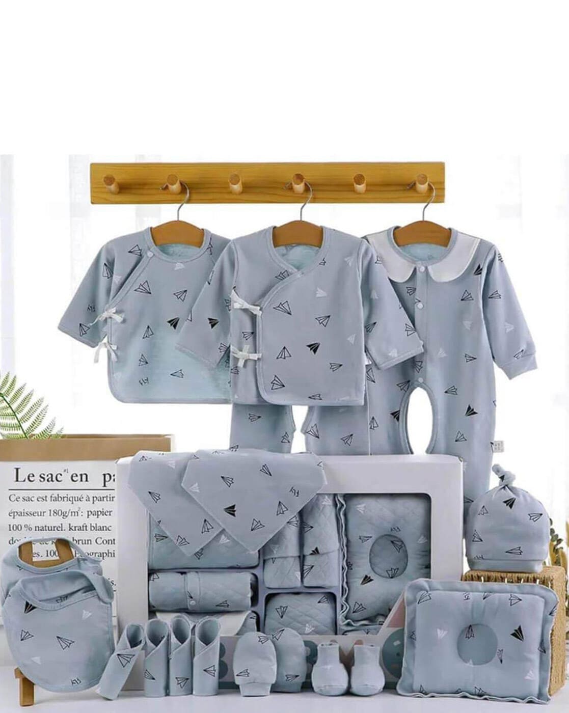 Amazon.com : Baby Girl Gift Set New Born Baby Gift Baby Pink Bunny Security  Blanket Soft Fleece, Suitcase Keepsake Box Blanket Booties & Baby Gift  Basket – Unique Present Baby Shower &