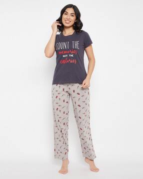 clovia Typographic Print  Knitted Top & Pyjama Nightwaer Set-picture-44