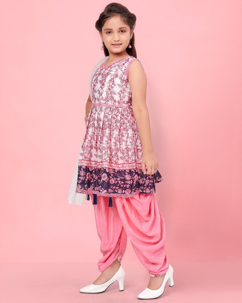 Red Cotton Kids Patiala Suit, Size: 24 to 24 at Rs 1195/piece in Delhi |  ID: 22455108333