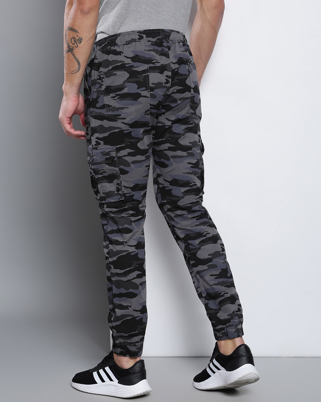 Ring of discount fire camo joggers