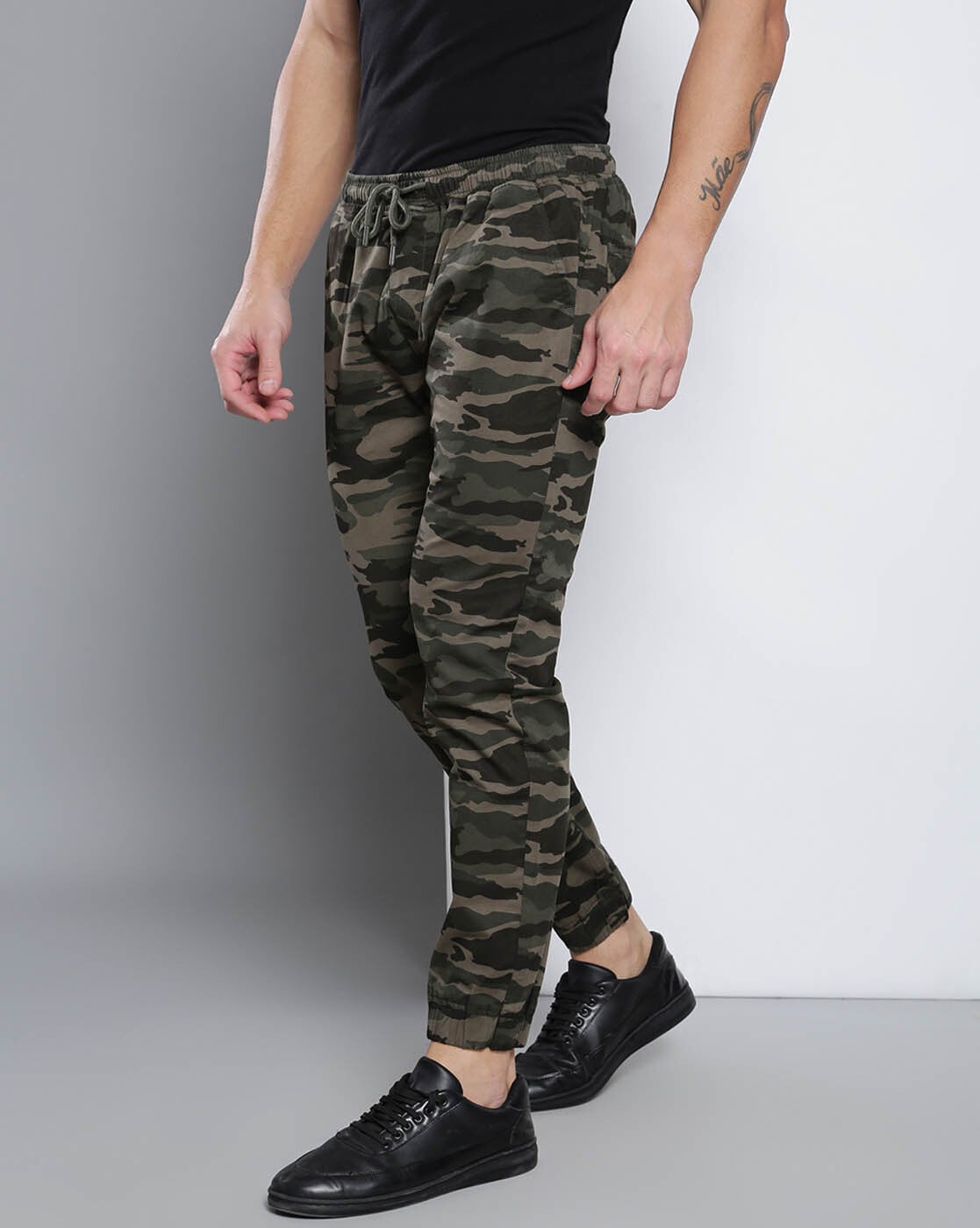 Jogger pants camouflage sale