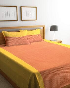 Micro Print  Bed Cover With 2 Pillow Covers