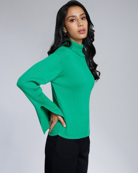 Green turtle 2024 neck top