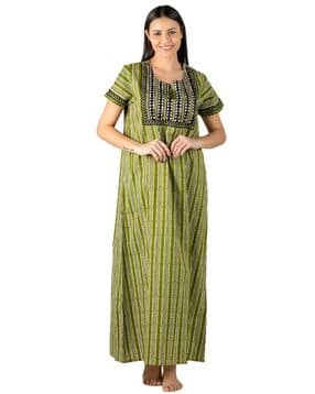 evolove Striped Round-Neck Long Nightie-picture-34