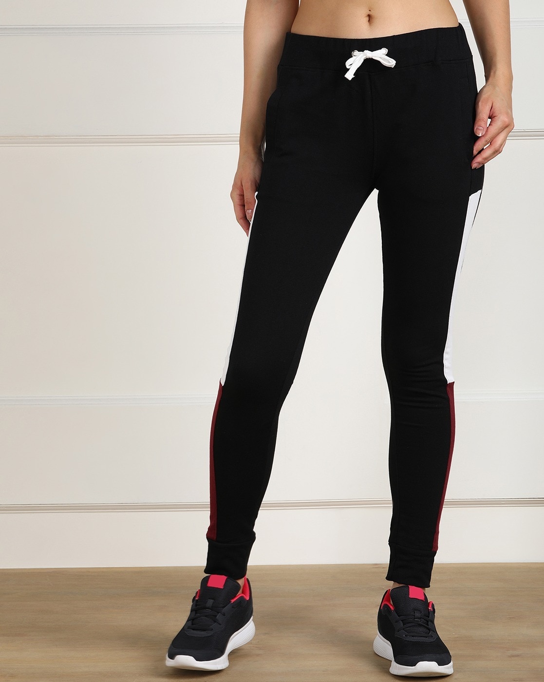 Buy Black Leggings for Women by SHARKTRIBE Online