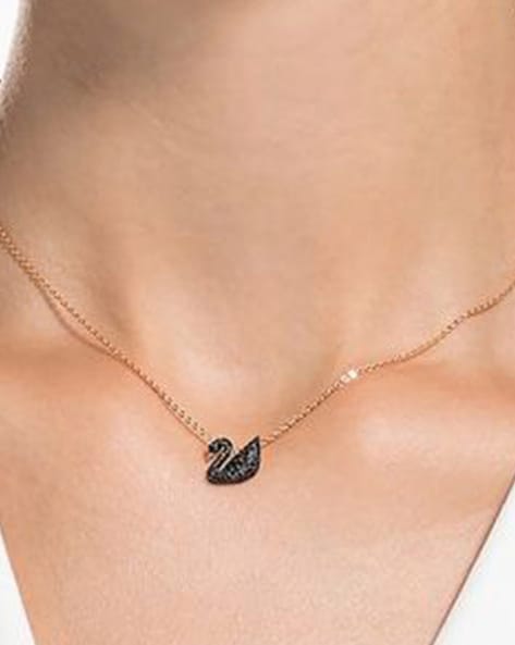 Black Swan Golden Charm Necklace - Tiaraa