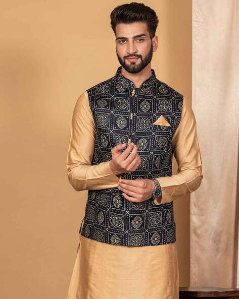 Style In Classy Ethnic Style With Nehru Jackets - Groom Wear