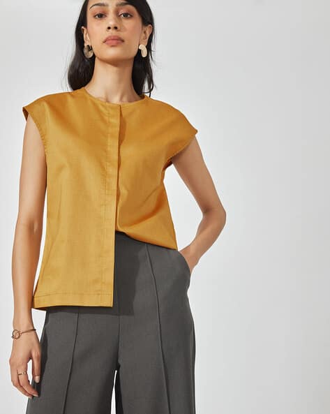 Solid Top with Extended Sleeve