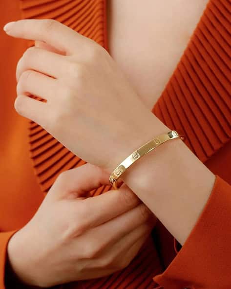 Jewels galaxy Gold-Plated Link Bracelet with Toggle Clasp